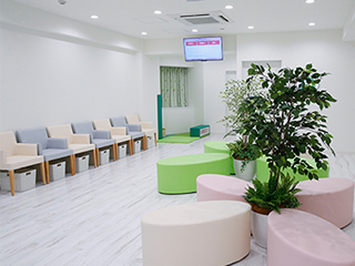 医療法人社団建生会<br>千葉レディース<br>クリニック<br>(千葉市中央区)